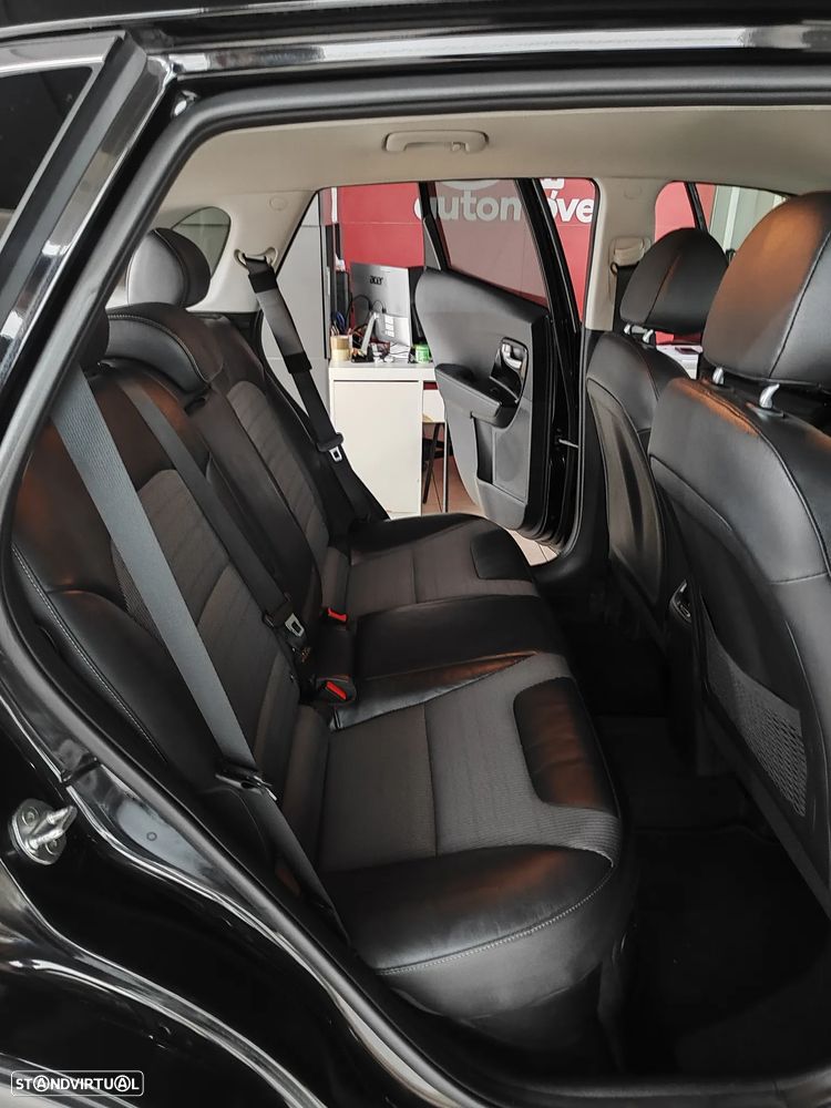 Kia Niro 1.6 GDi HEV EX - 17