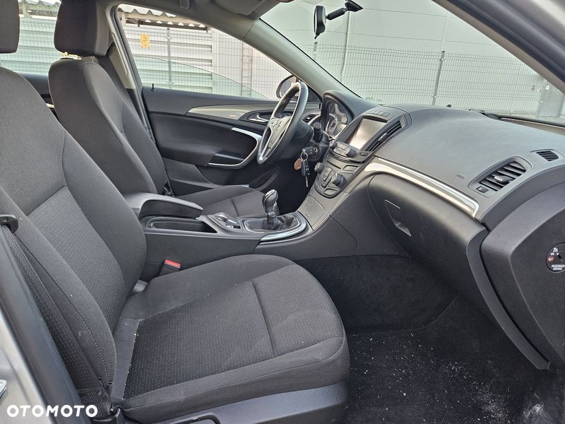 Opel Insignia - 21