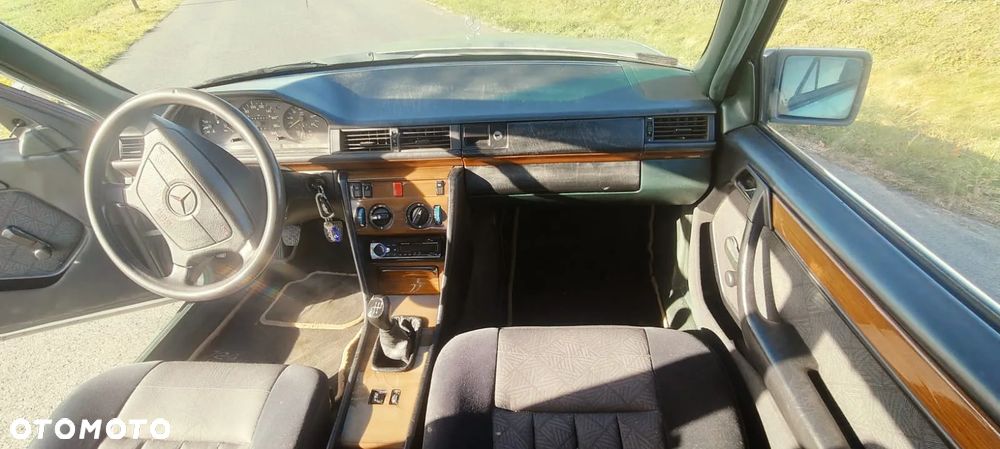 Mercedes-Benz W124 (1984-1993) - 10