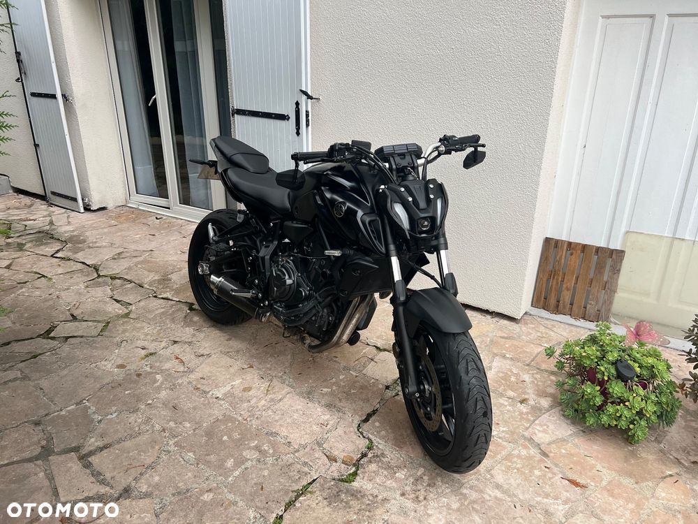 Yamaha MT - 8