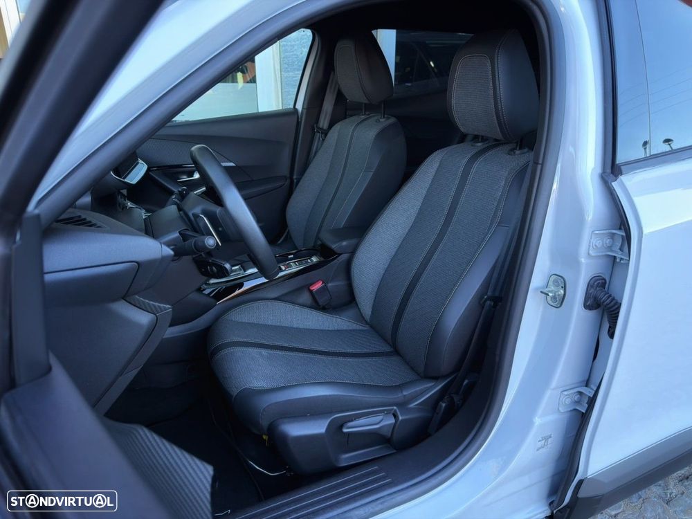 Peugeot 2008 1.2 Hybrid Allure e-DCS6 - 7