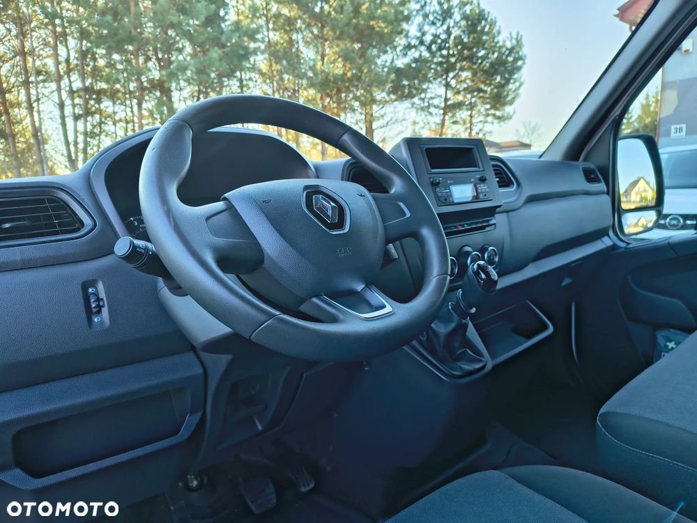 Renault MASTER 2.3 CDTI 135KM Bezwypadkowy - 10