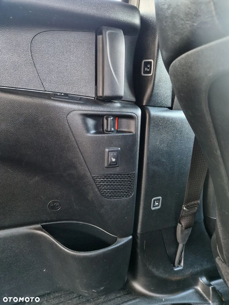 Chrysler Pacifica - 17