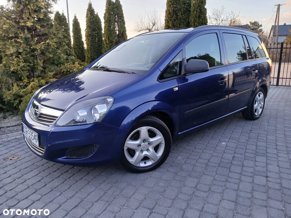 Opel Zafira - 1
