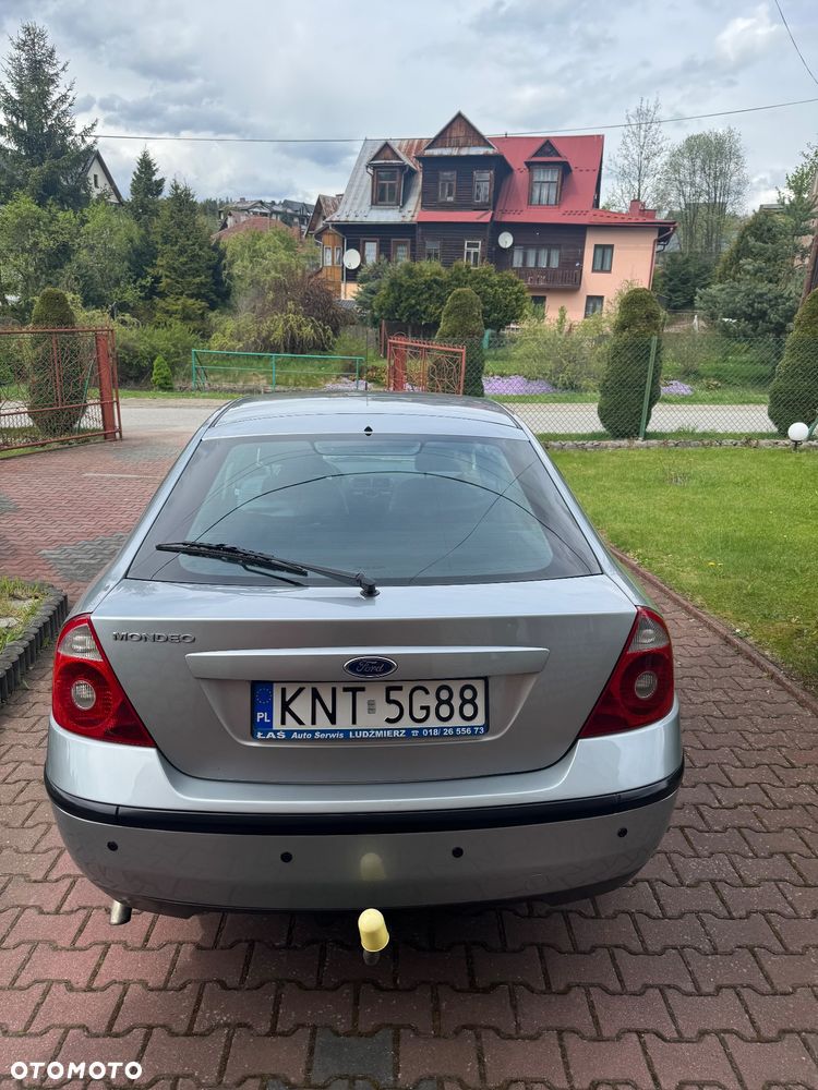 Ford Mondeo 1.8 Ambiente - 6