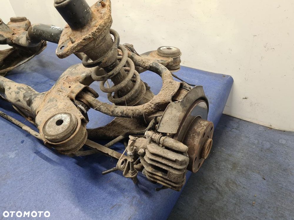 VOLKSWAGEN PASSAT B5 FL 4MOTION 4X4 VARIANT BELKA ZAWIESZENIA TYŁ - 9