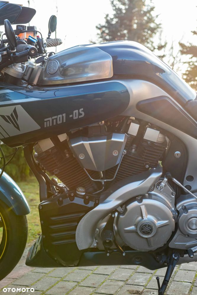 Yamaha MT - 32