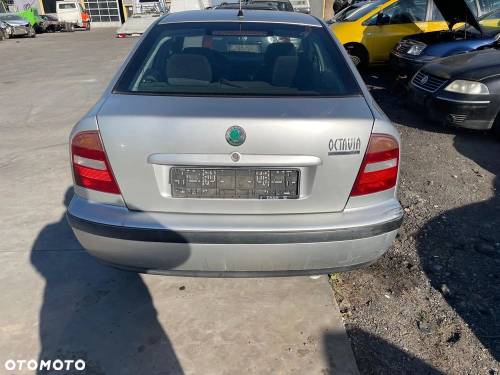 SKODA Octavia NA CZĘŚCI Kolor: L97A - 3