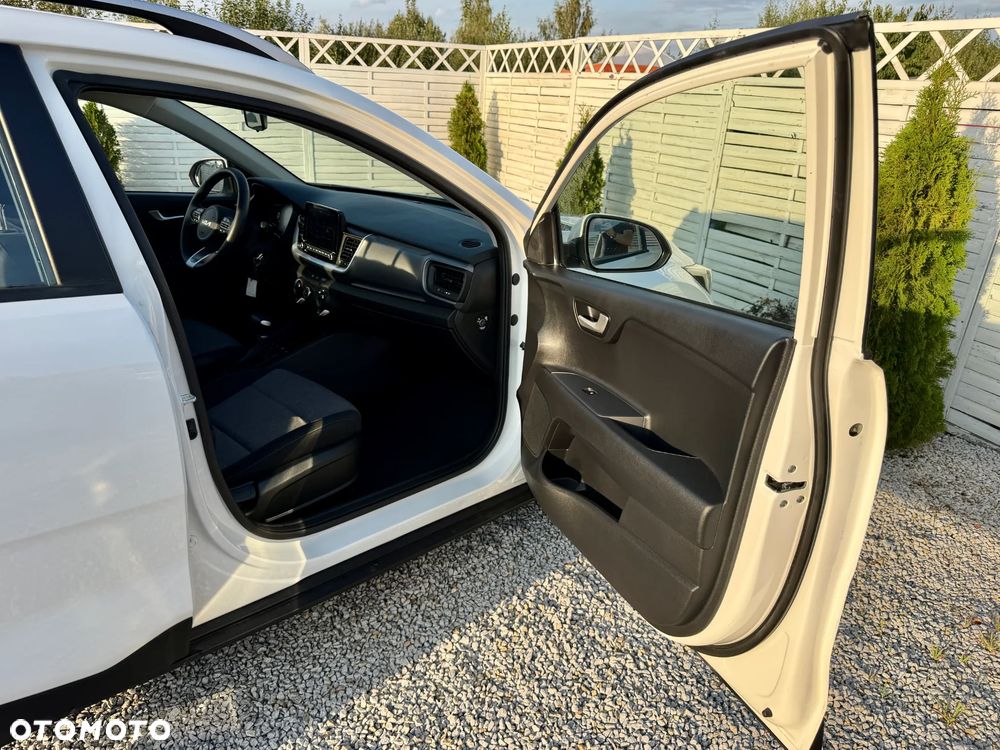 Kia Stonic 1.0 T-GDI L Business Line DCT - 36