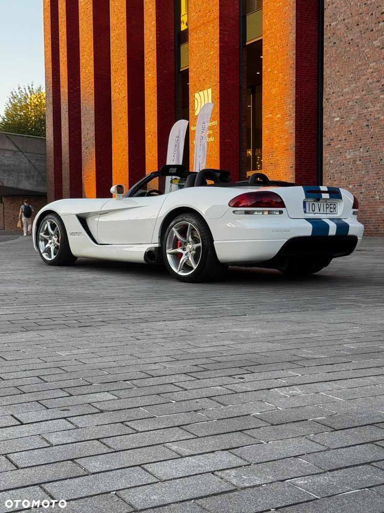 Dodge Viper - 28