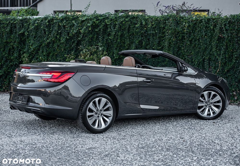 Opel Cascada 1.4 T Cosmo S&S - 11
