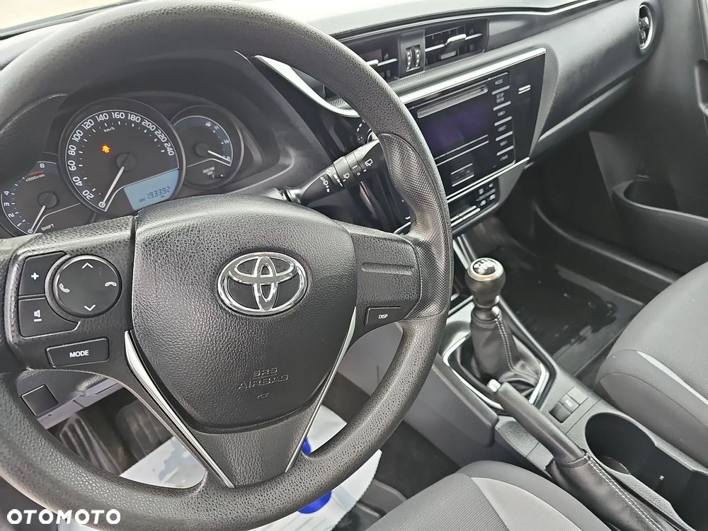 Toyota Auris 1.6 Active - 18