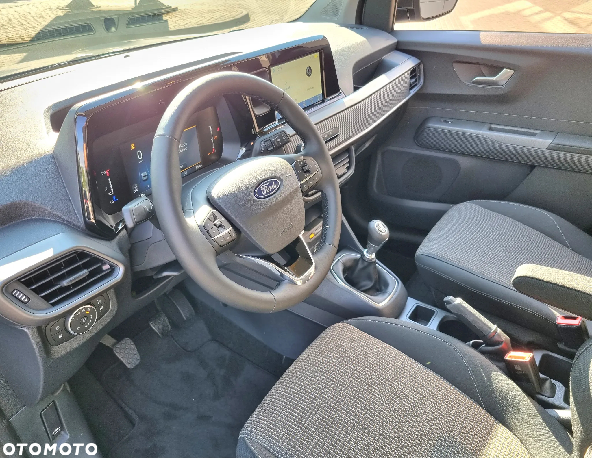 Ford Courier Tourneo - 4