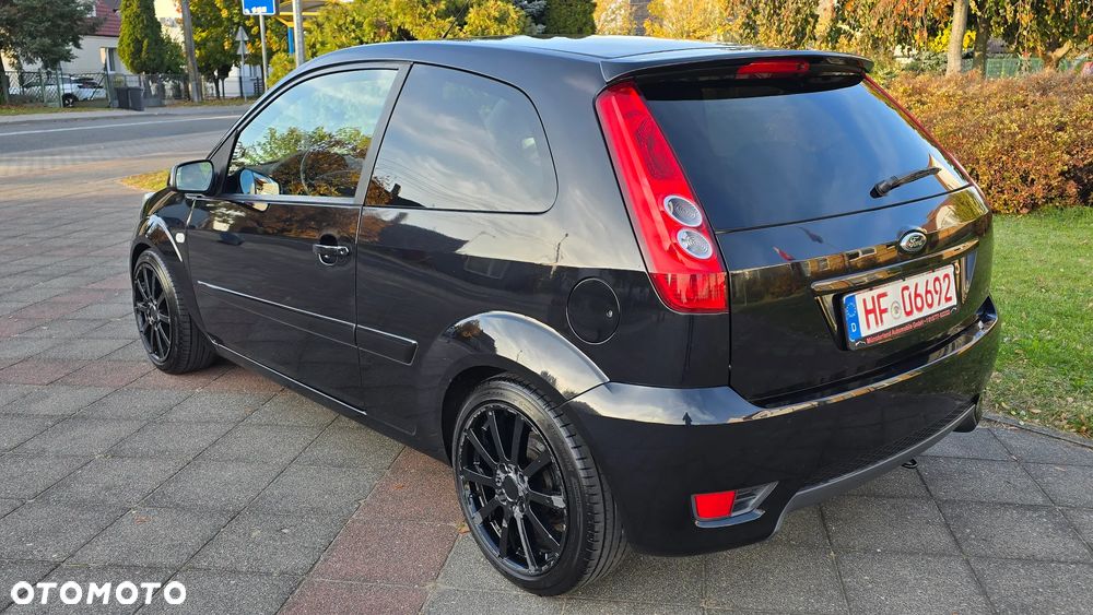 Ford Fiesta - 4