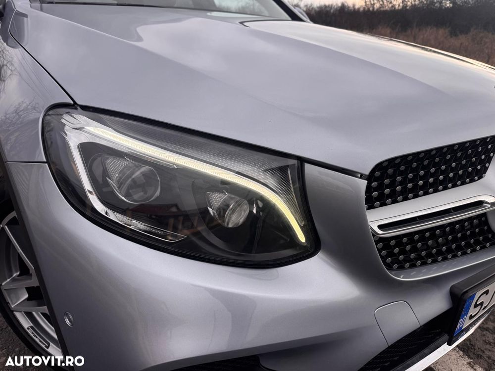 Mercedes-Benz GLC Coupe 250 d 4Matic 9G-TRONIC AMG Line - 23