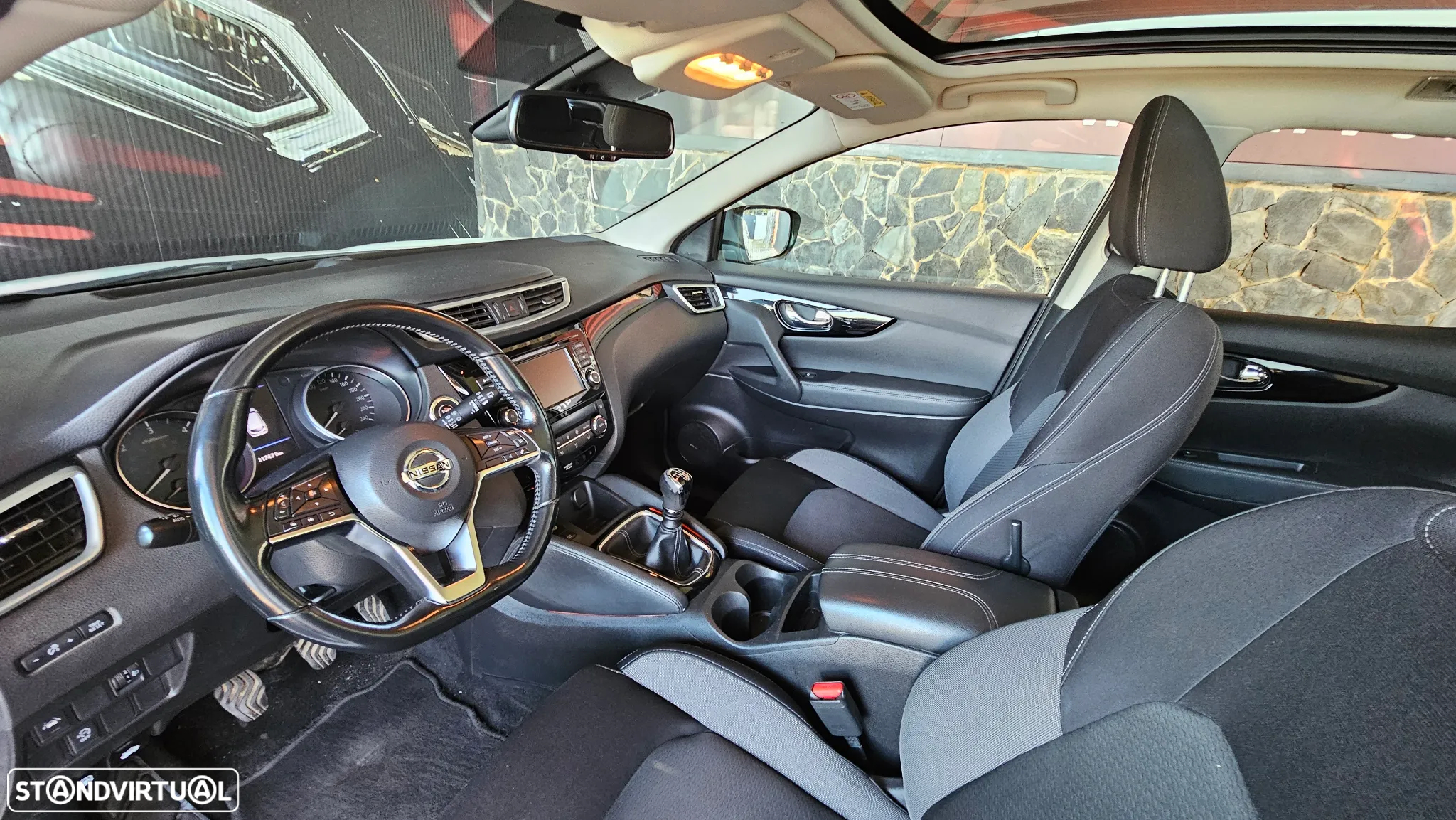 Nissan Qashqai 1.5 dCi N-Connecta J18+Led - 19