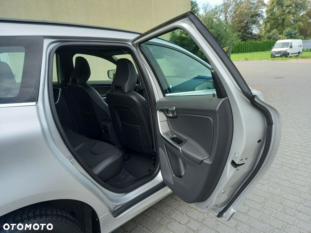 Volvo XC 60 D4 Summum - 25