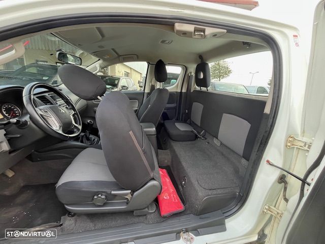 Mitsubishi L200 CLUB 4X4 154 cv 3Lug. - 9