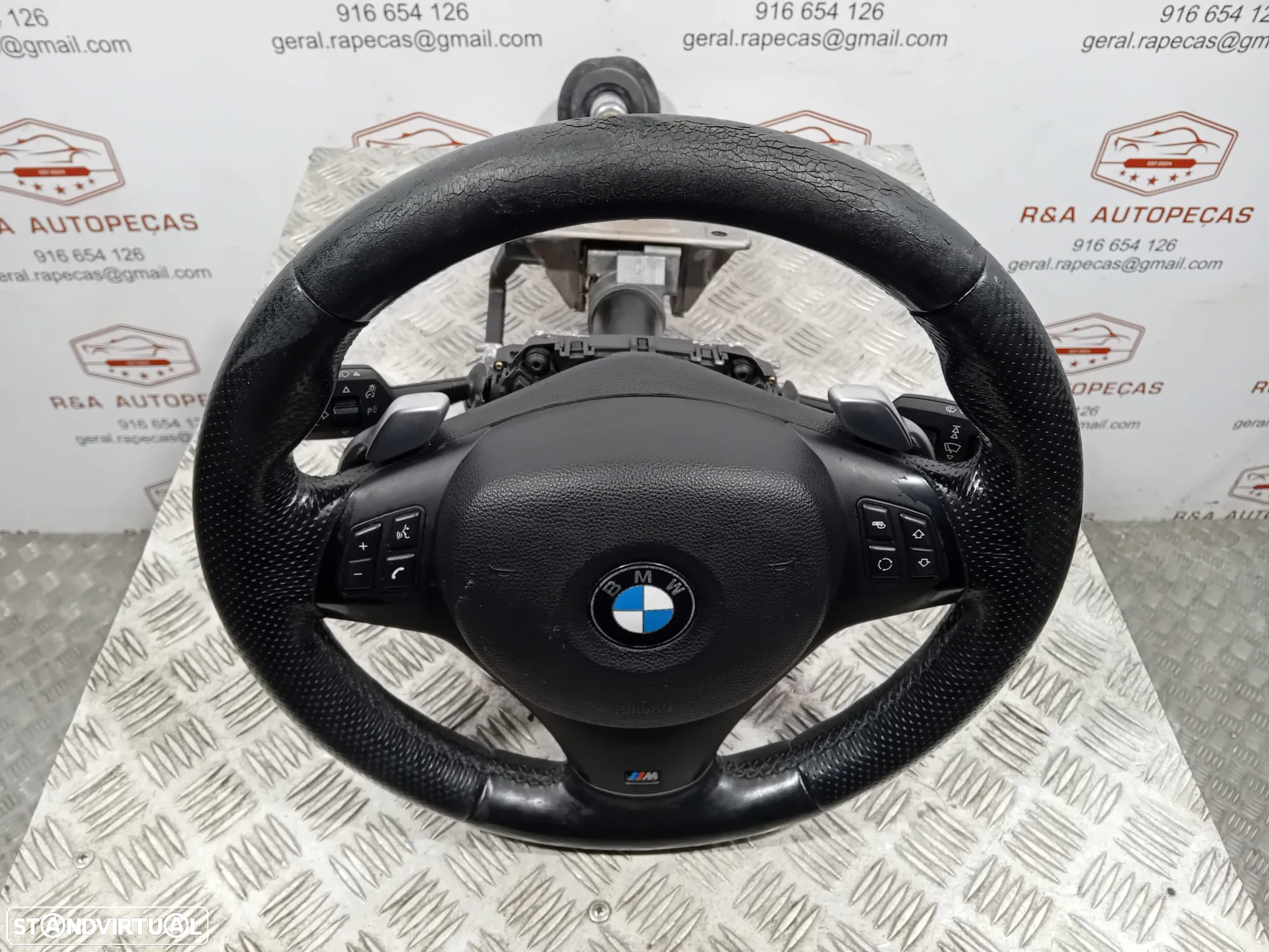 Volante BMW Serie 1 E81 E82 E87 Serie 3 E90 E91 E92 E93 Pack M Original Com Patilhas - 7