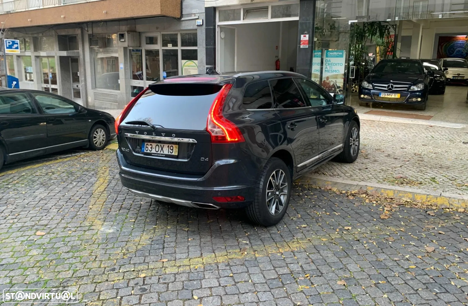 Volvo XC 60 2.0 D4 R-Design Summum Geartronic - 15