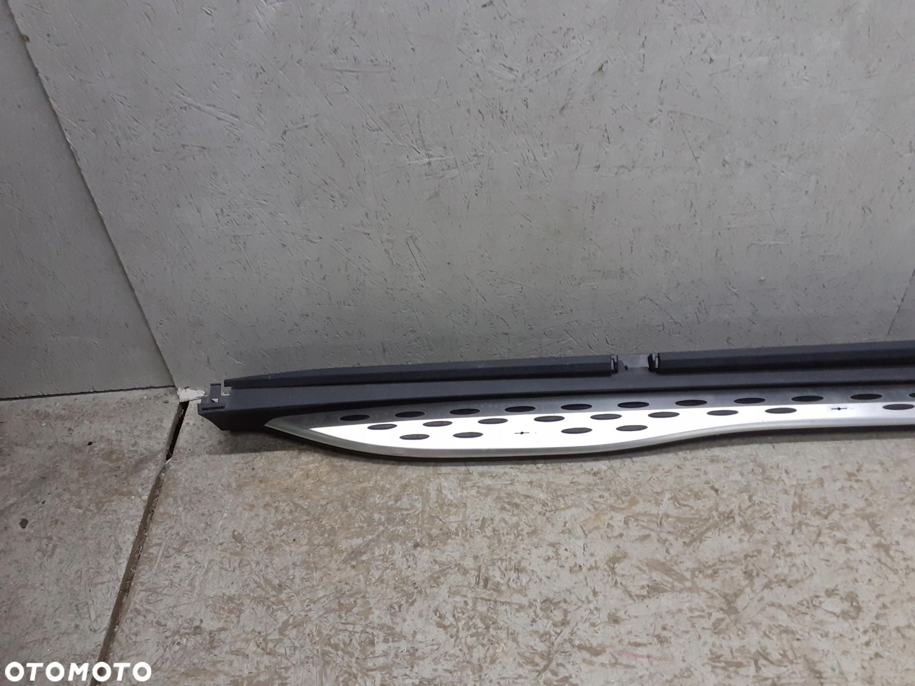 PRÓG LISTWA PROGOWA STOPIEŃ PRAWY MERCDES GLC 254 W254 AMG - 2