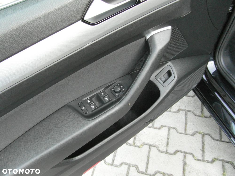 Volkswagen Passat 2.0 TDI BMT Comfortline - 15