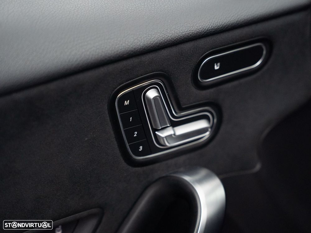 Mercedes-Benz A 180 Limousine d AMG Line Aut. - 17