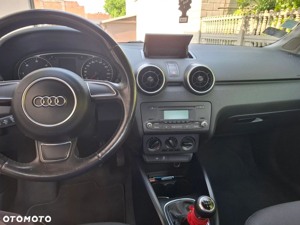 Audi A1 3-drzwiowe 1.6 TDI Ambition - 3
