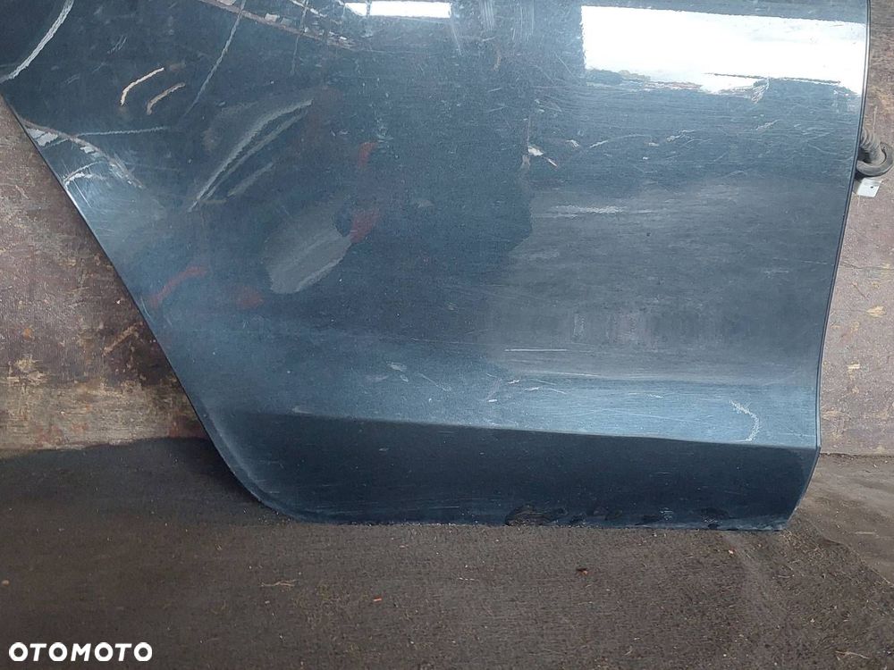 DRZWI KOMPLETNE PRAWY TYŁ TOYOTA YARIS II LIFT 5D 209 - 2