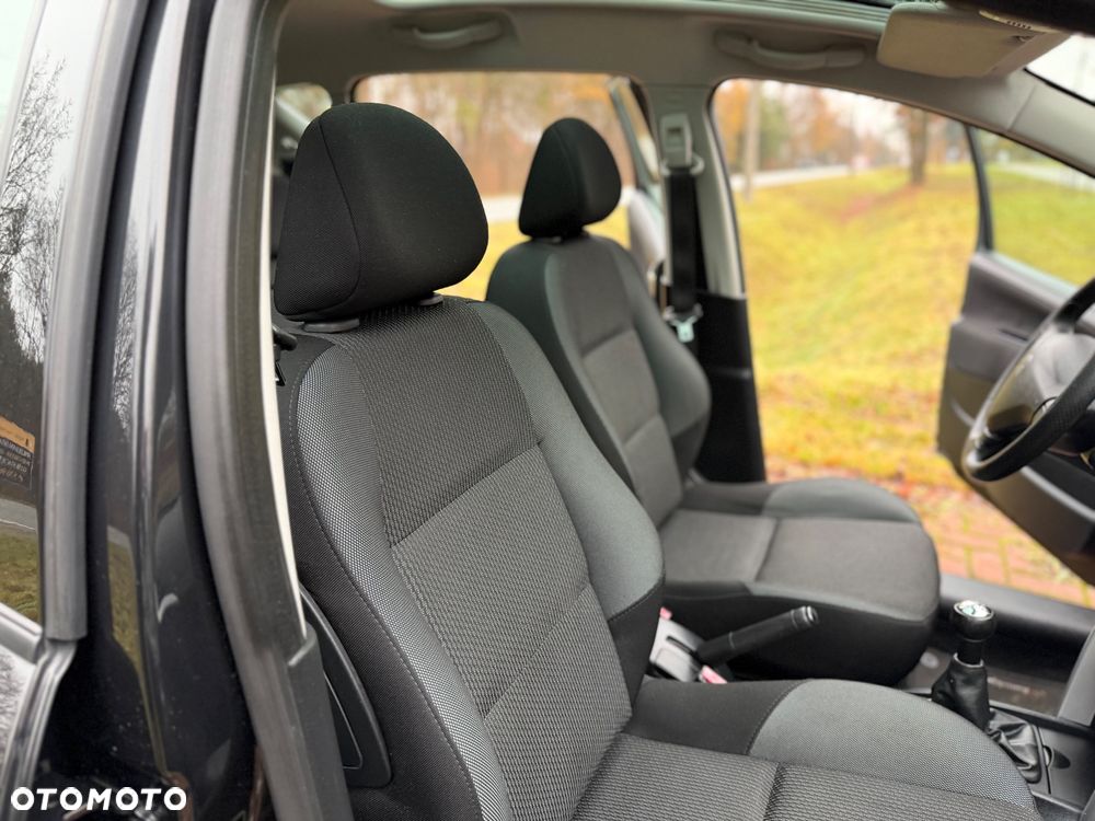 Peugeot 207 HDi FAP 90 (Blue Lion) Business-Line Niveau 2 - 27