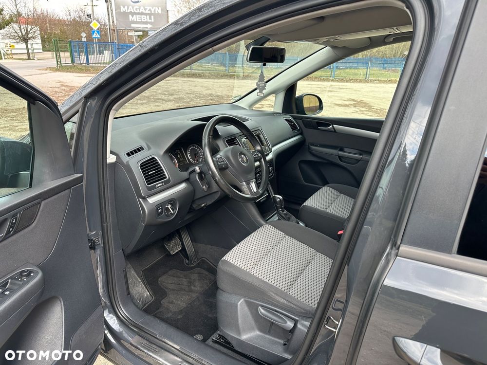 Volkswagen Sharan 2.0 TDI DSG BlueMotion Technology Trendline - 18