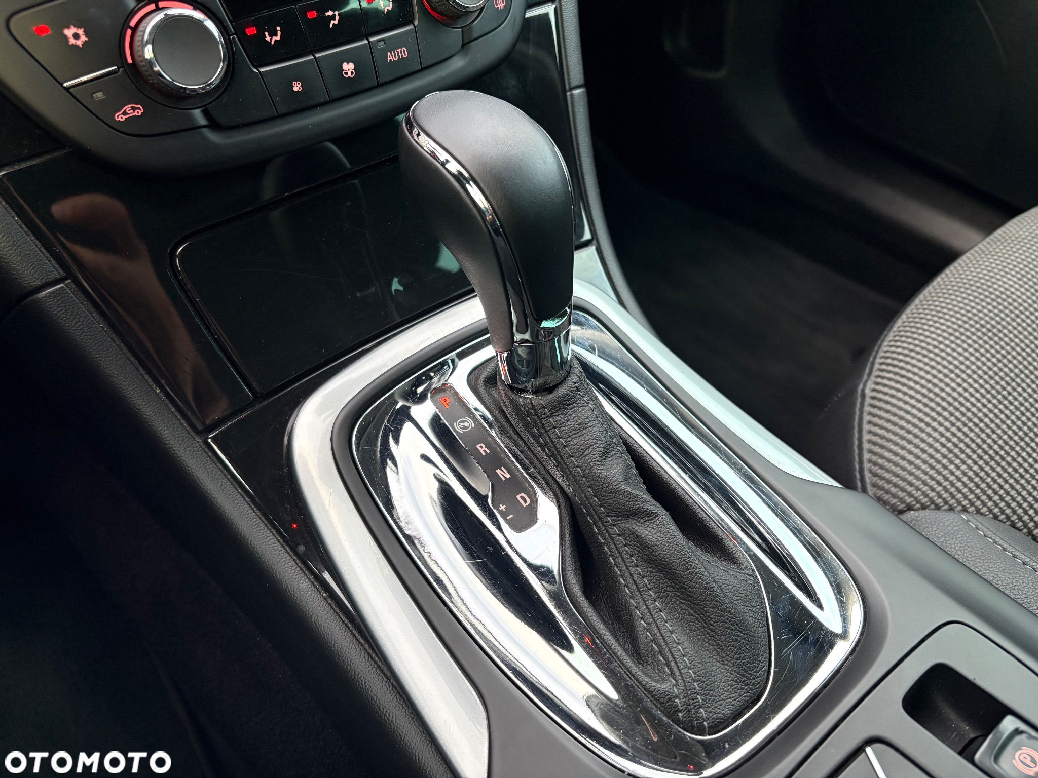 Opel Insignia 2.0 CDTI Cosmo - 16