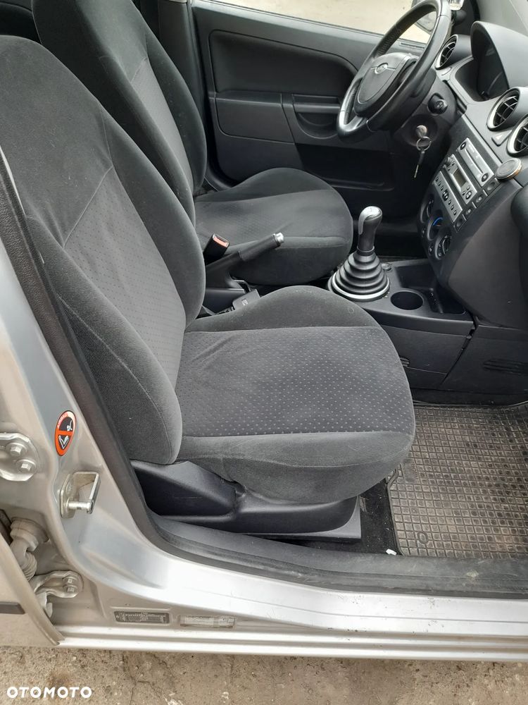 FORD FIESTA MK6 klapa tylna - 4