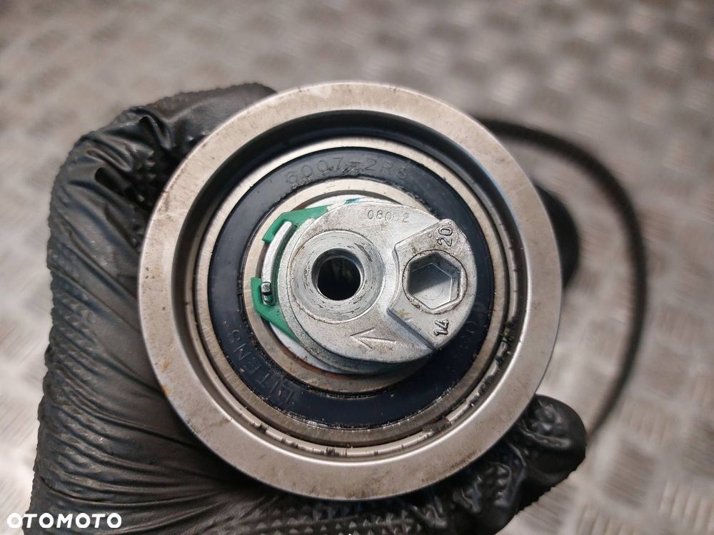 ROZRZĄD PASEK POMPA WODY VW GOLF V 2.0 FSI 06F105243J 979830 CT1088 - 2