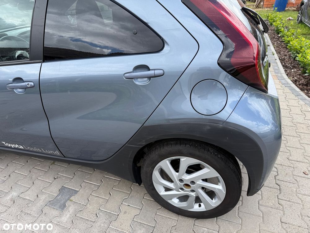 Toyota Aygo X S-CVT Explore - 2