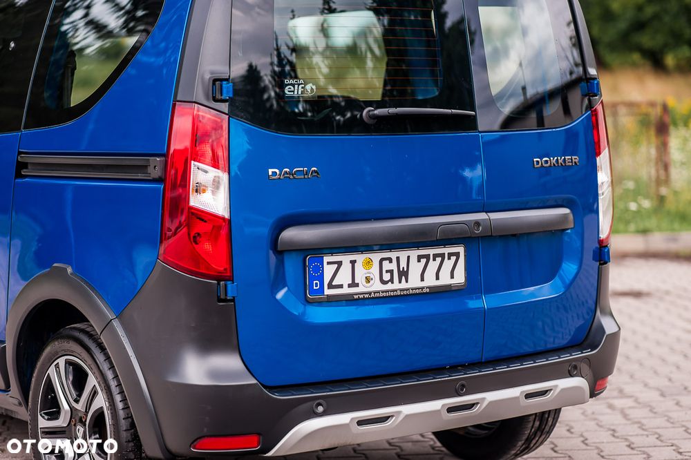 Dacia Dokker TCe 115 Stepway Celebration - 12