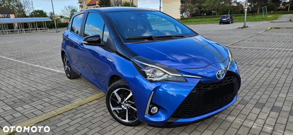 Toyota Yaris Hybrid 100 Selection Platinum - 1