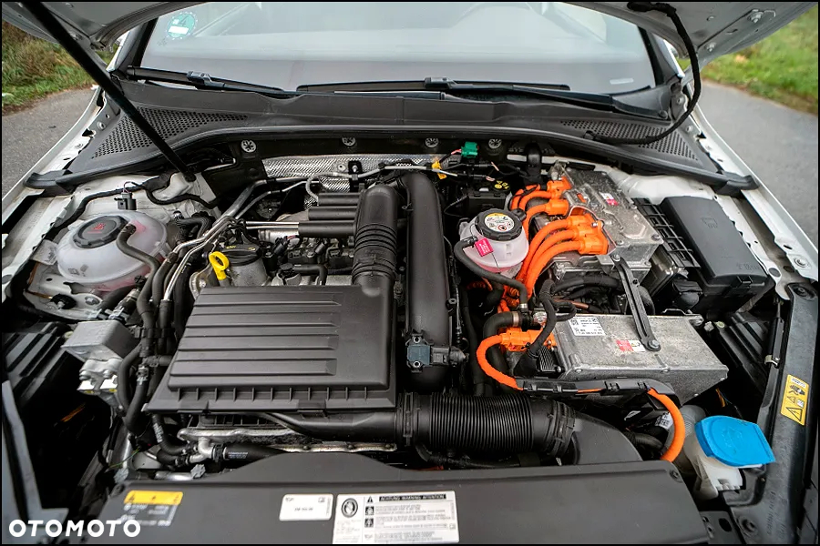 Volkswagen Golf VIII 1.4 TSI Plug-In Hybrid GTE DSG - 40