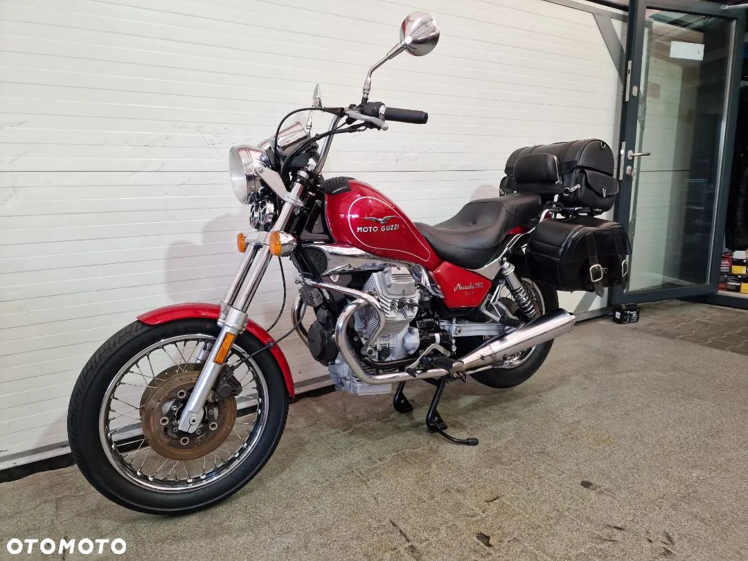 Moto Guzzi Nevada - 1