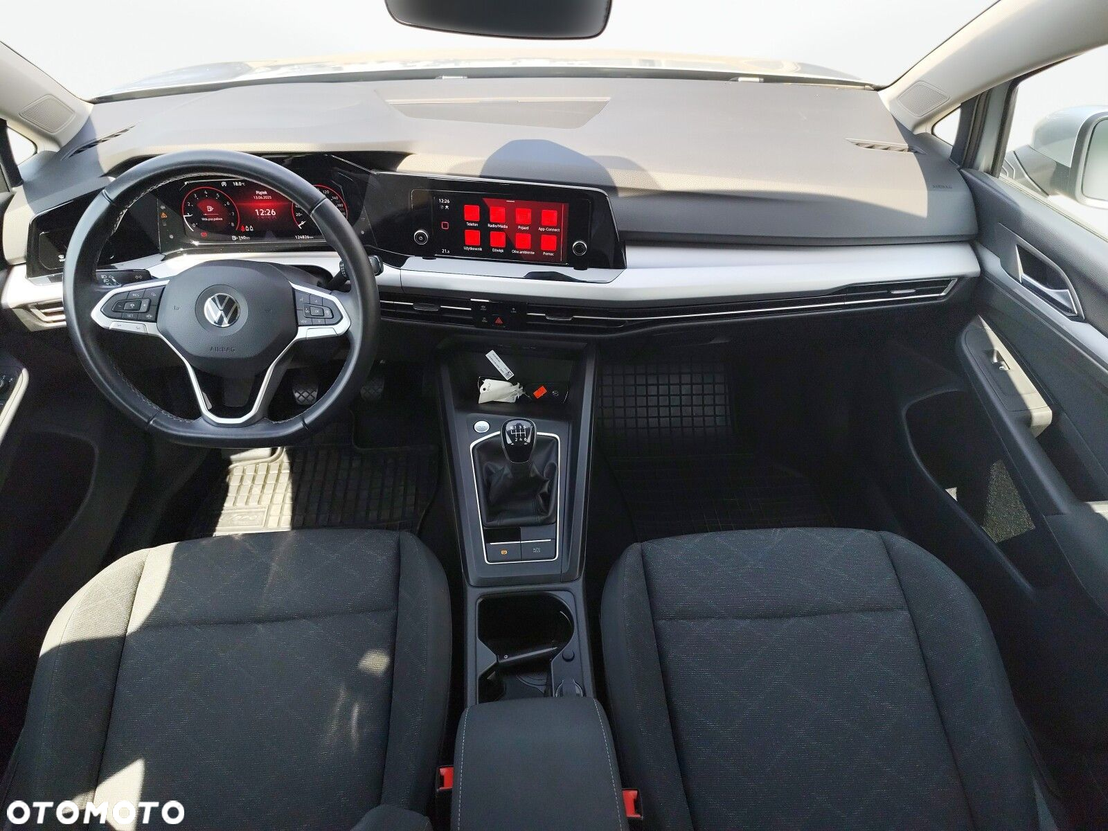 Volkswagen Golf - 15