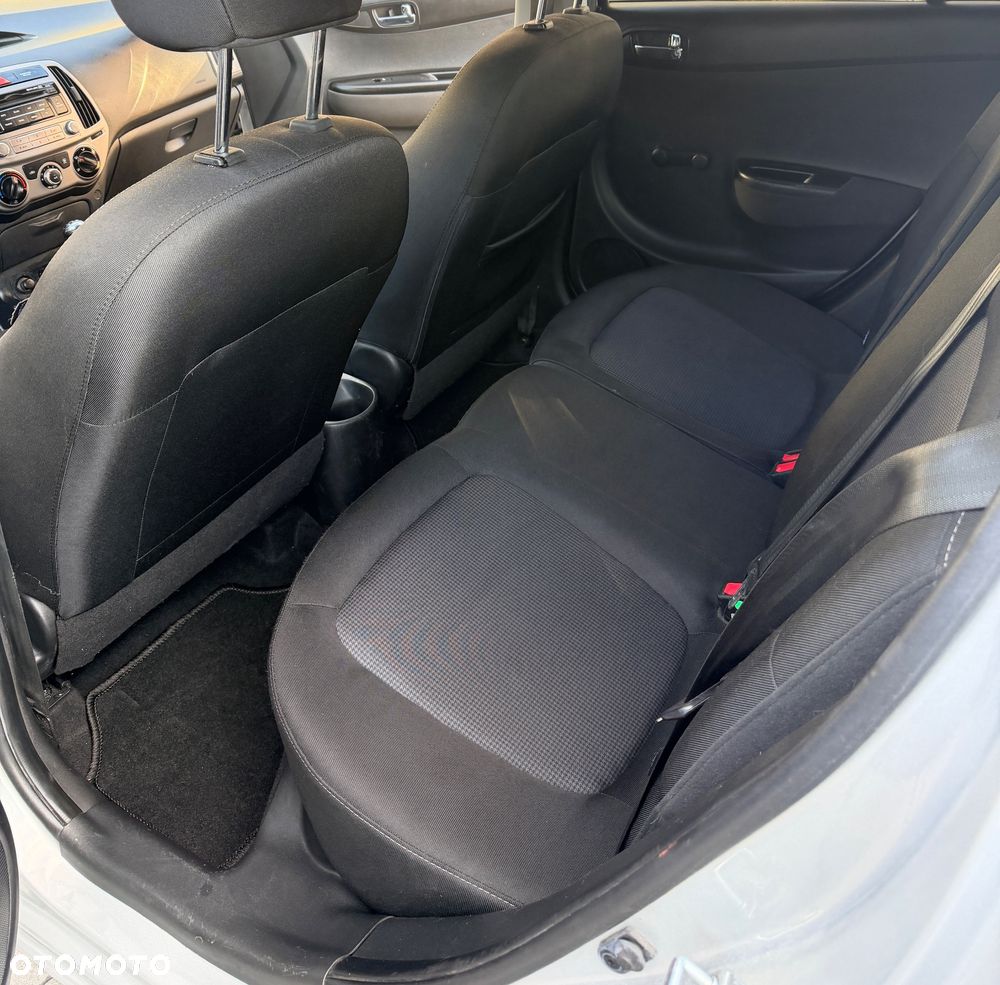 Hyundai i20 1.25 Wersja Jubileuszowa - 17