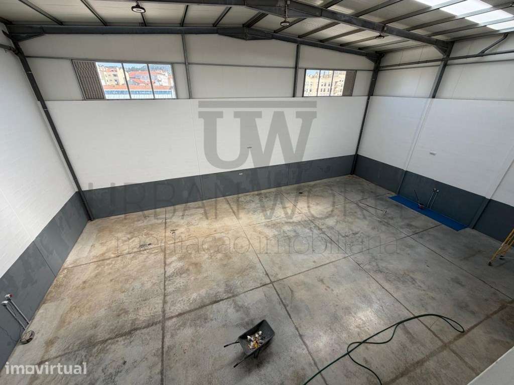Armazém, Venda do Pinheiro , Malveira, Mafra, 500 m2 - Grande imagem: 2/13