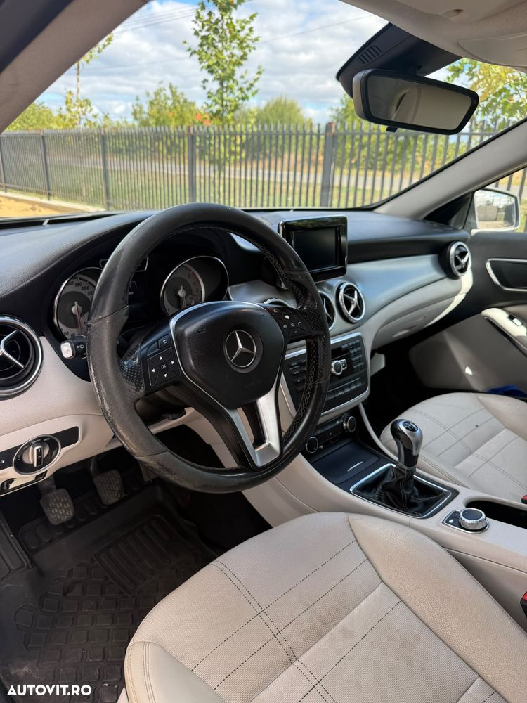 Mercedes-Benz GLA 200 CDI - 14