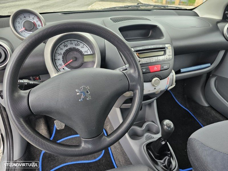 Peugeot 107 1.0 Urban - 23