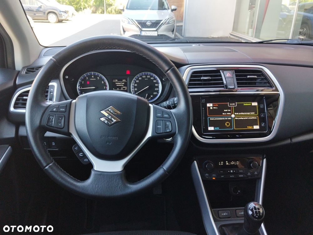 Suzuki SX4 S-Cross 1.0 T Premium - 13