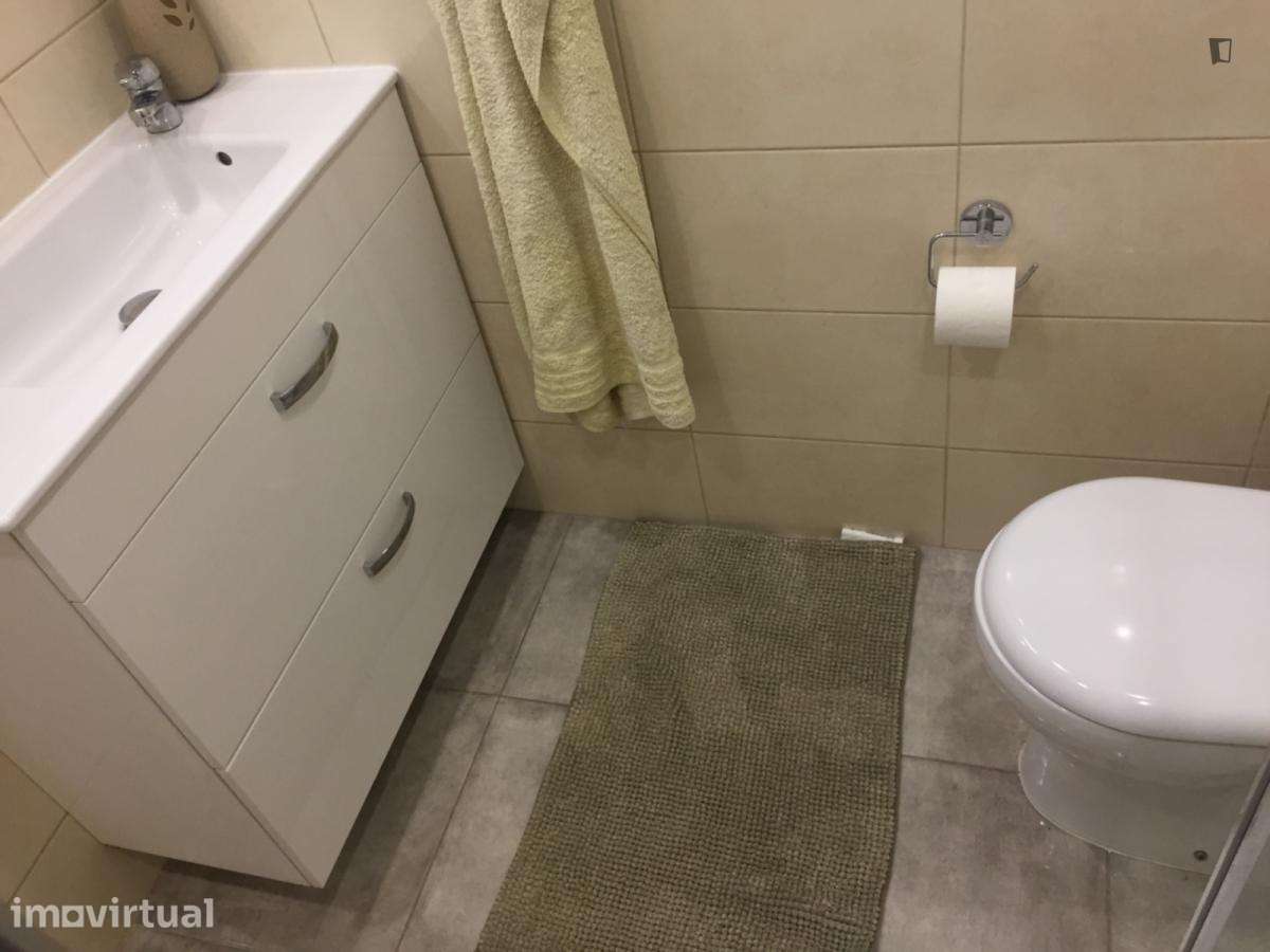 Quarto - localizado em Alvalade Lisbon - Grande imagem: 2/18