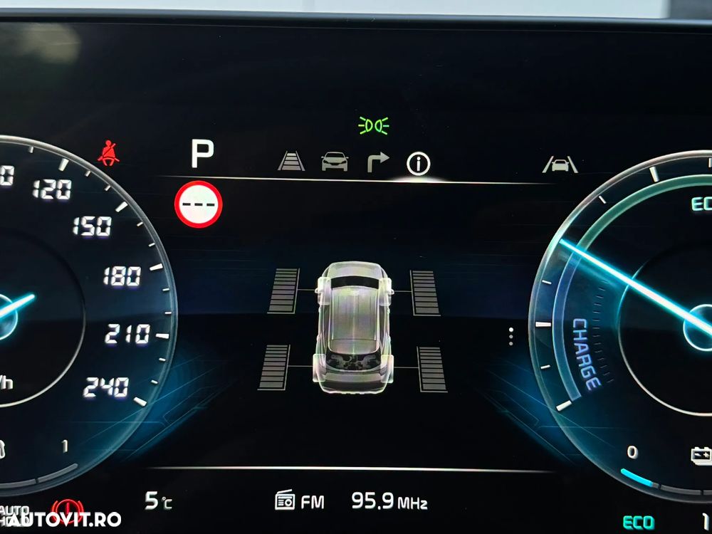 Kia Sportage 1.6 T-GDI PHEV 6AT 4x4 GT Line - 29