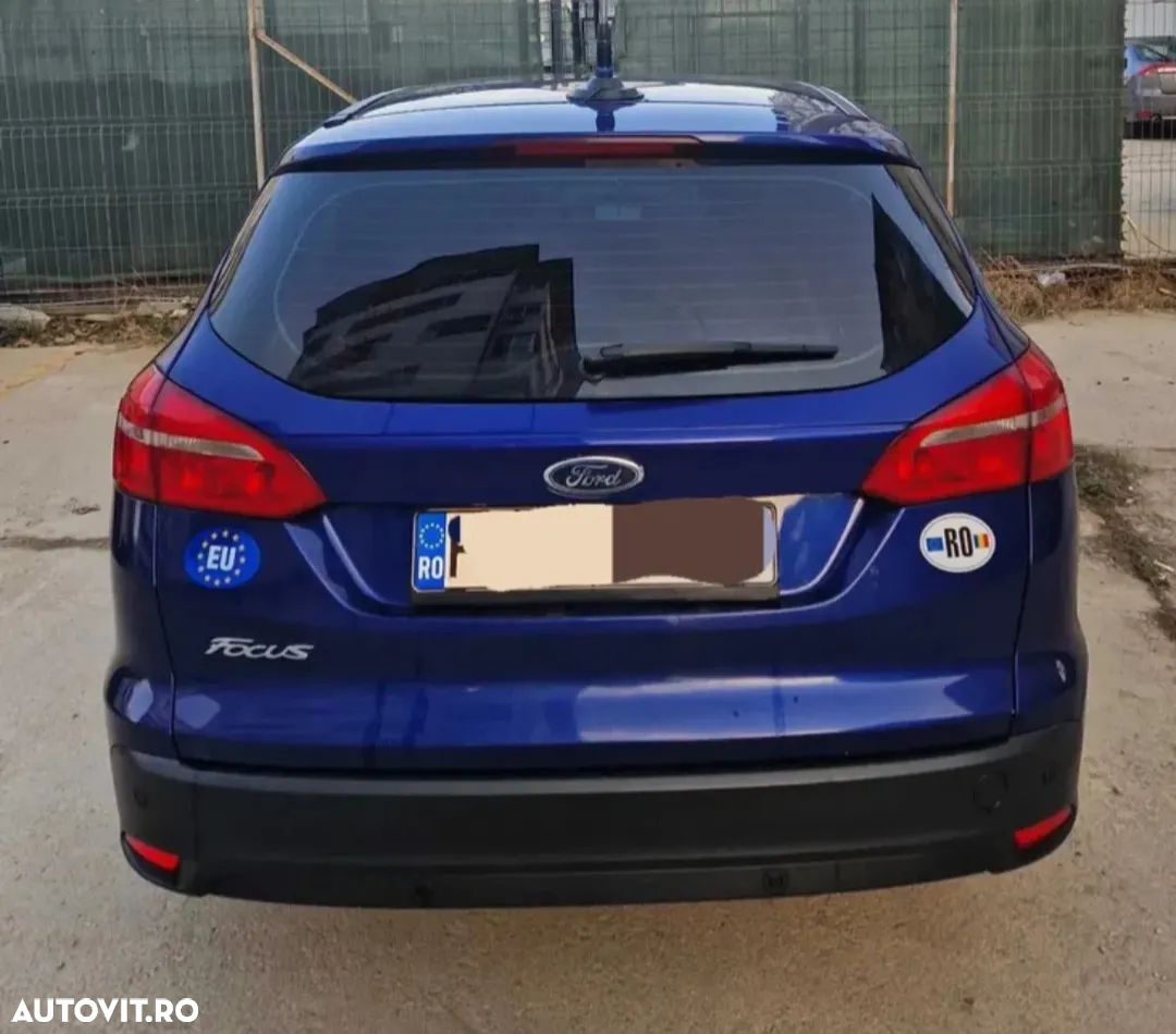 Ford Focus 1.5 TDCi Powershift Titanium - 2