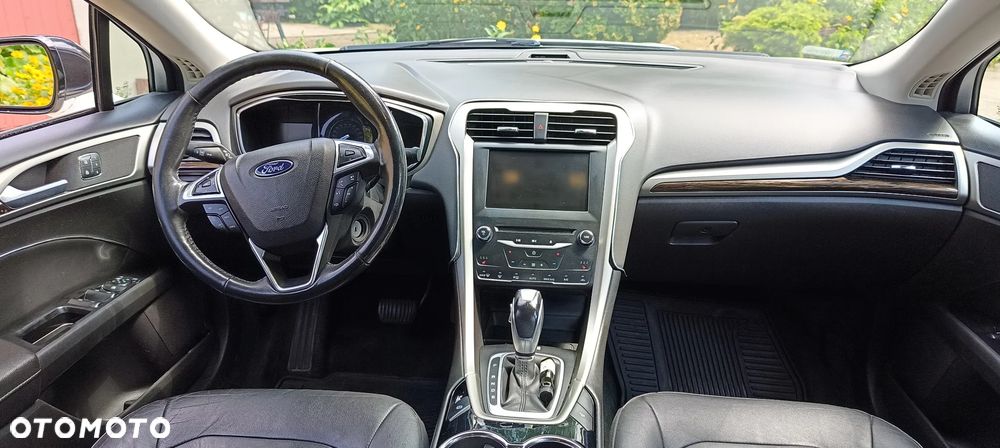 Ford Mondeo 1.5 EcoBoost Titanium - 24