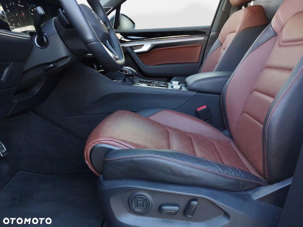 Volkswagen Touareg 3.0 V6 TDI 4Motion R-Line - 10